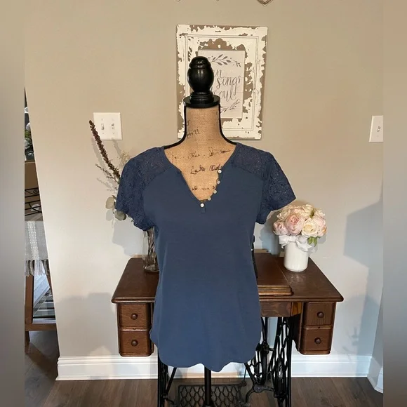 Chaps ladies, short sleeve, Henley style tee - Picture 1 of 6